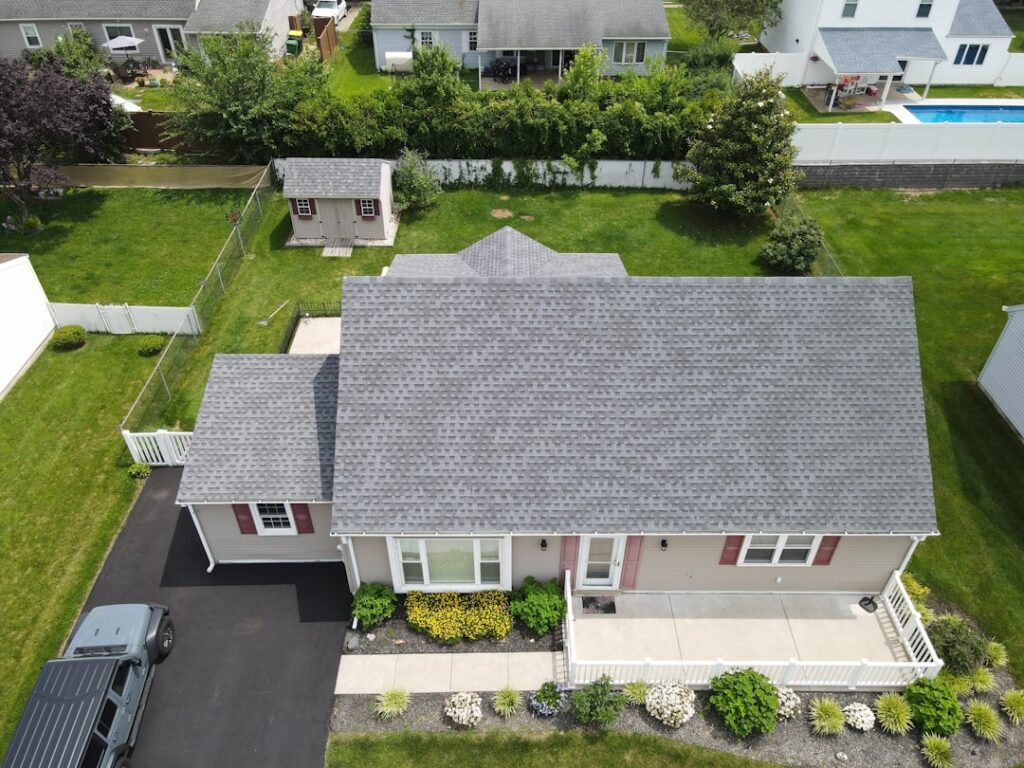 Asphalt shingle roof